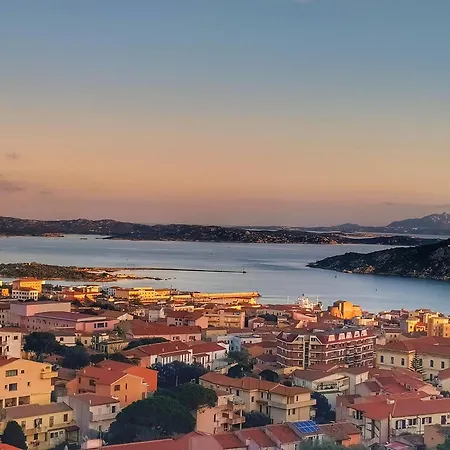 Vista Mare A La Maddalena Apartment *